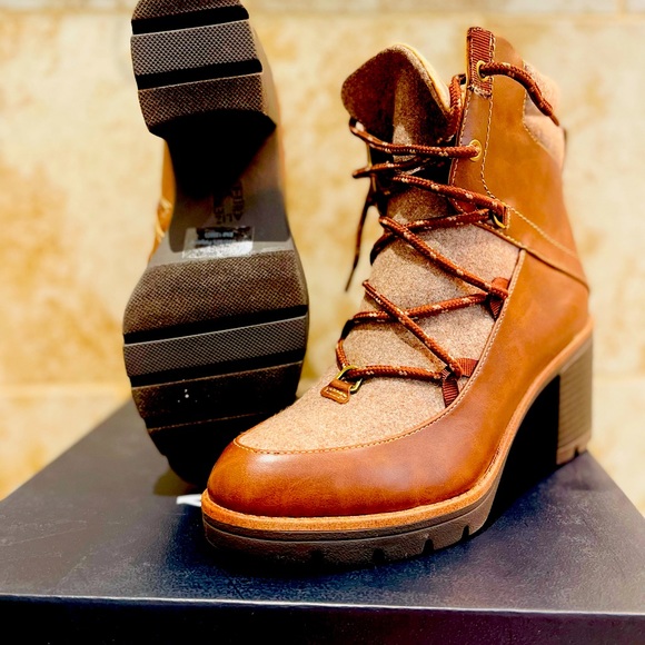 Maddie Boot - Picture 2 of 7